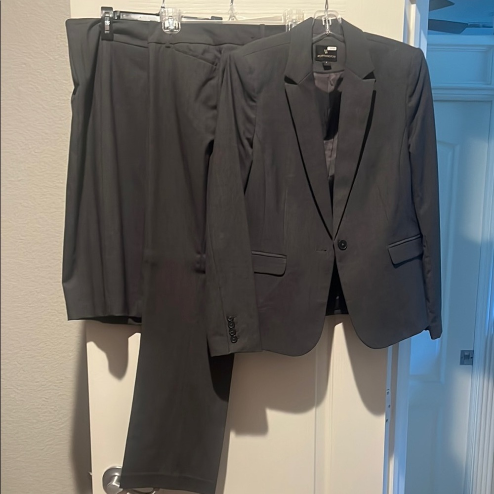 Worthington Dark Gray Women's Blazer and Pants Set